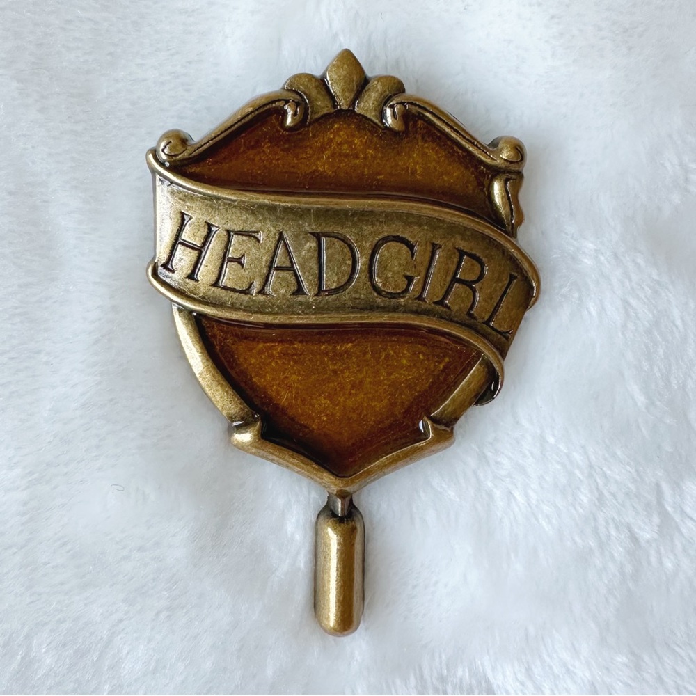 ⚡️HARRY POTTER⚡️ Hogwarts Headgirl Pin